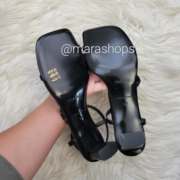 Frame Le Braxton Strappy Sandal In Noir - Picture 3 of 5